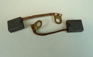 Escobillas dinsmo 6V. Paris/Rhone 2CV 18CV